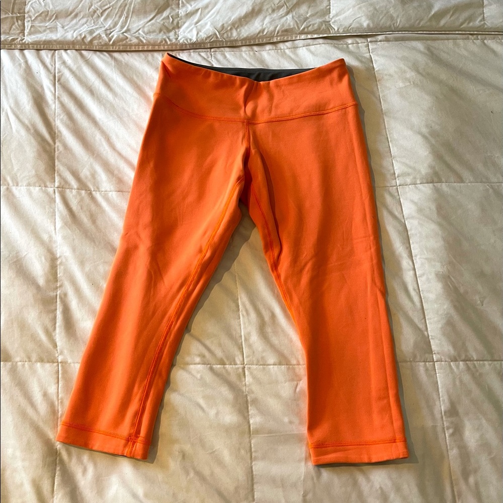 Reversible Lululemon Crop Leggings